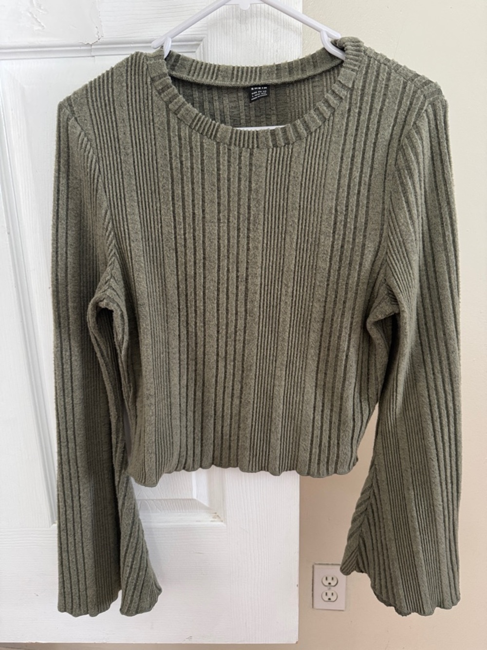 Women’s Top Size L
